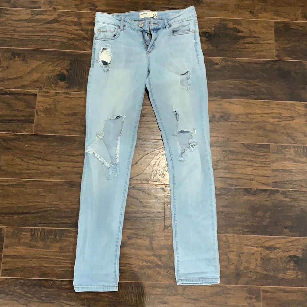 Garage ripped jeans